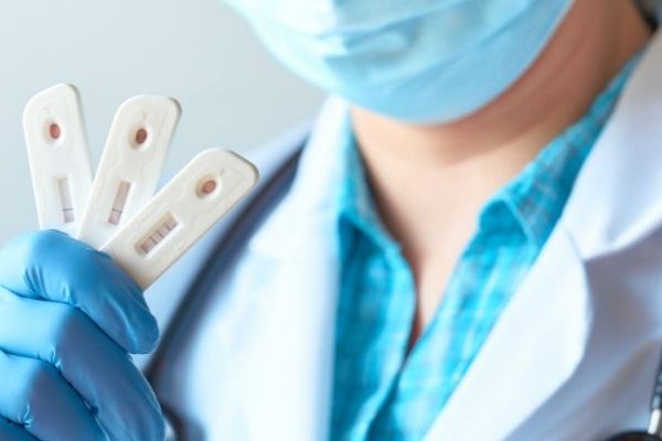 centrallab-arthra-rapidtest-gia-tin-anichnefsi-tou-antigonou-tou-iou-sars-cov-2