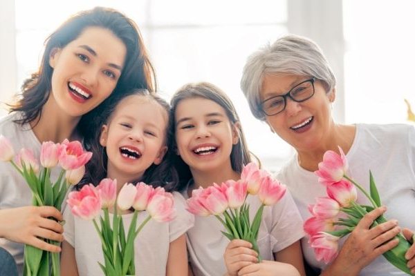 centralllab-arthra-pagkosmia-imera-tis-gynaikas