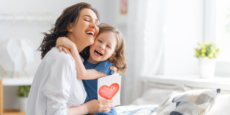 centralllab-pagkosmia-hmera-ths-mhteras